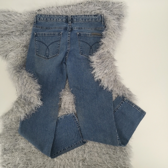 Calvin Klein Jeans Women's 6 Straight Reg Mid Jeans - Picture 7 of 13